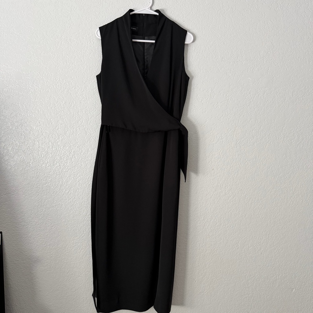 Jones New York Black Sleeveless Wrap-Style Maxi Dress